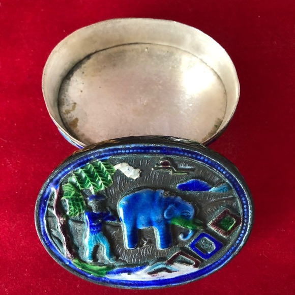 VINTAGE Pill or Powder Box w/ Elephant - Picture 4 of 6